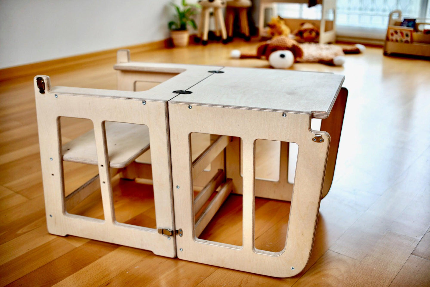 Montessori 2-in-1 Learning Tower & Desk