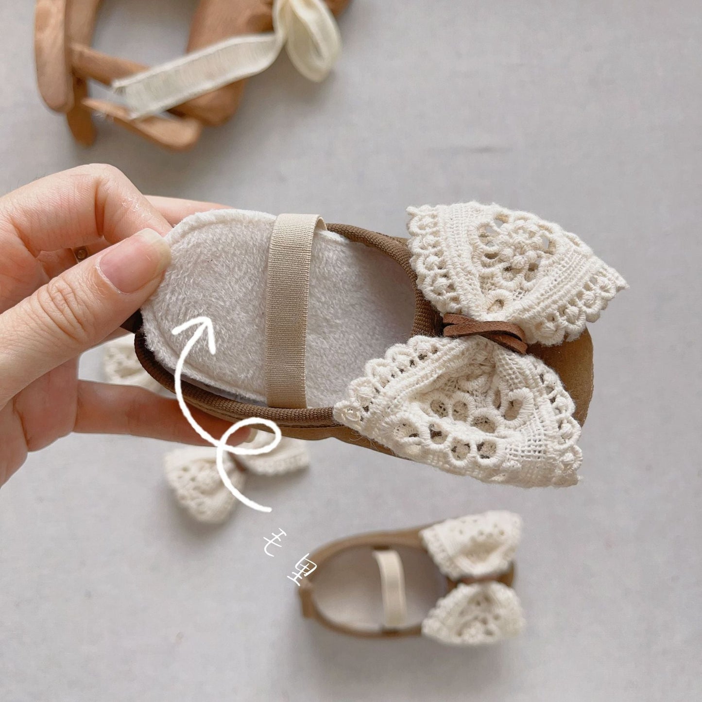 Crochet Bow Shoes
