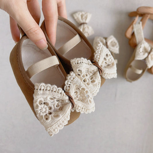 Crochet Bow Shoes